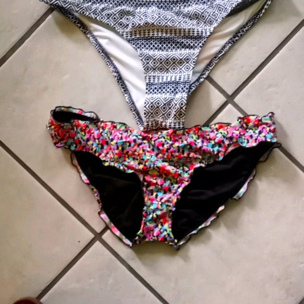 Victoria secret bathing suit bikini bottom